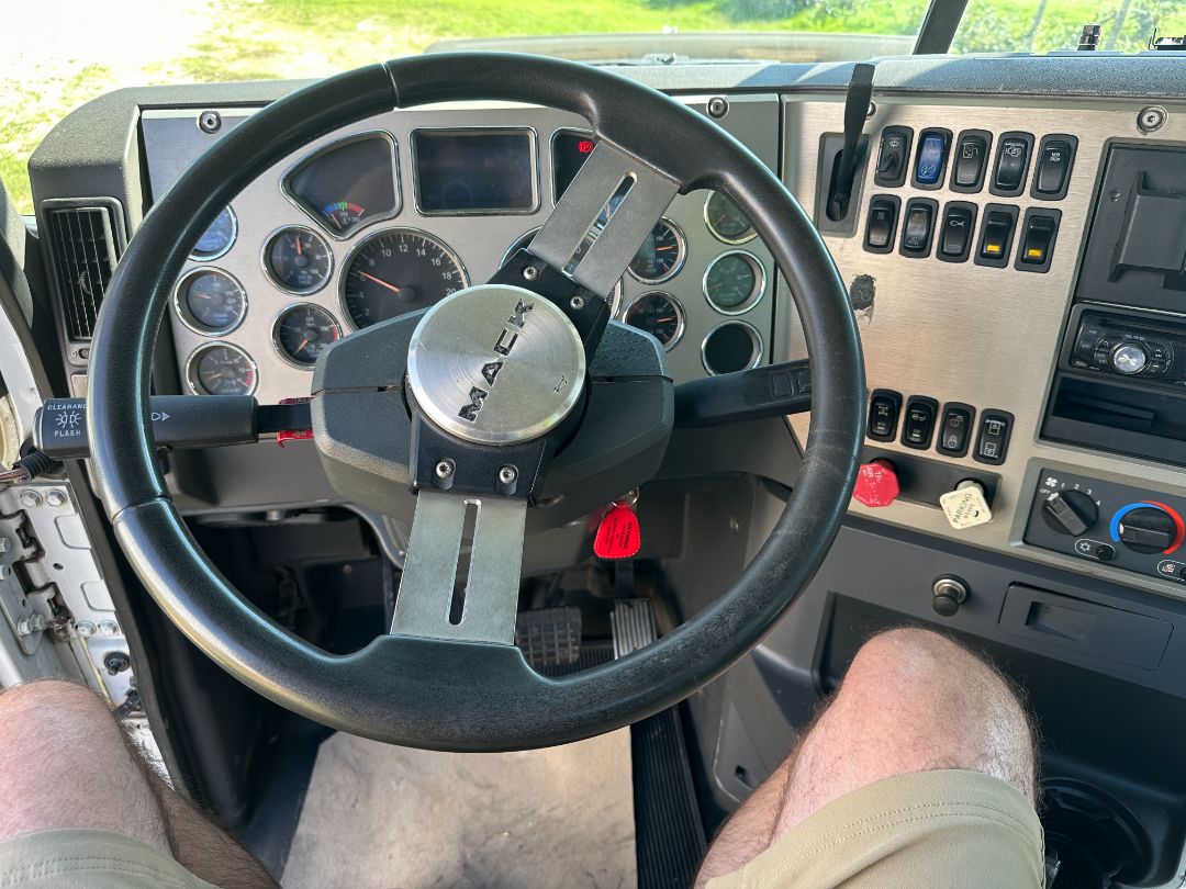 2008 MACK CHU613 - Image 10